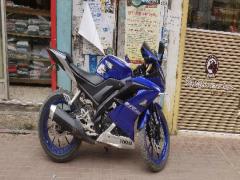 YAMAHA R15 V3